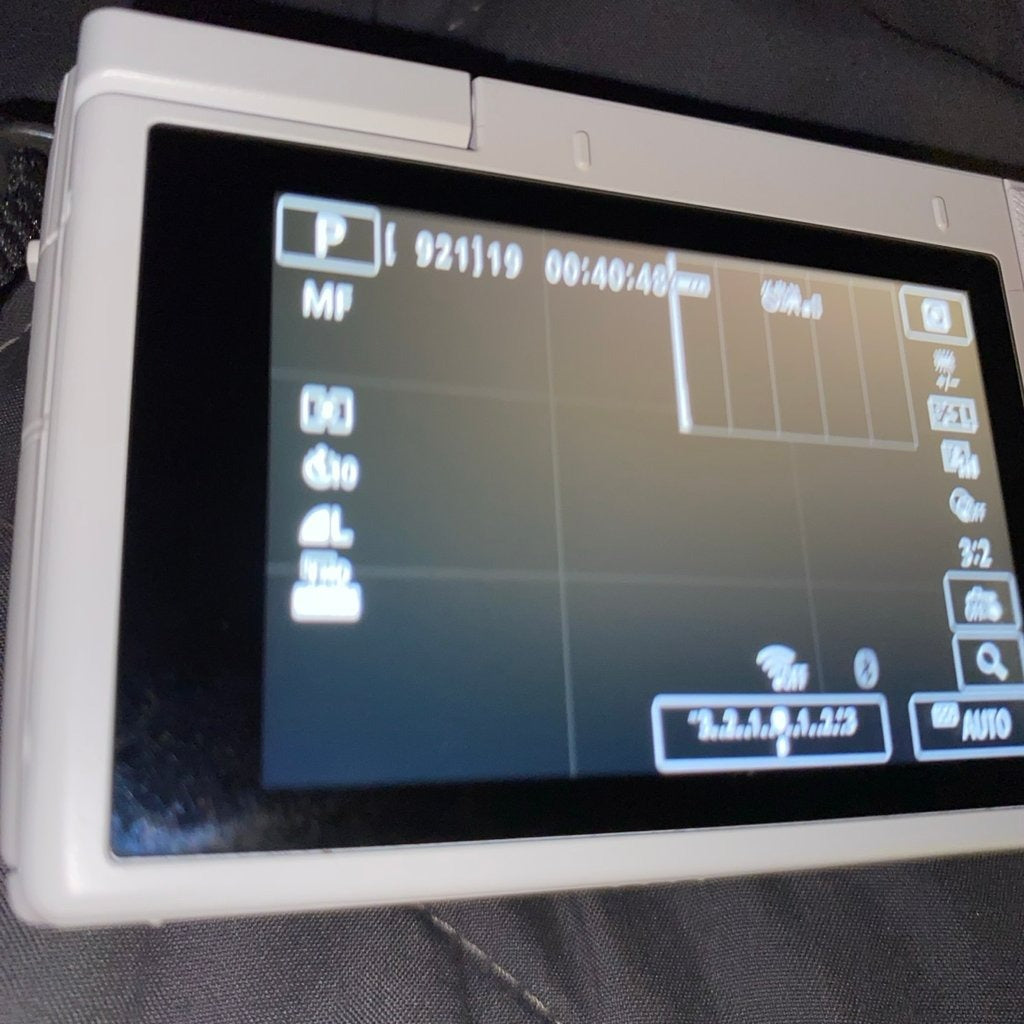 Canon Eos M200 Hh