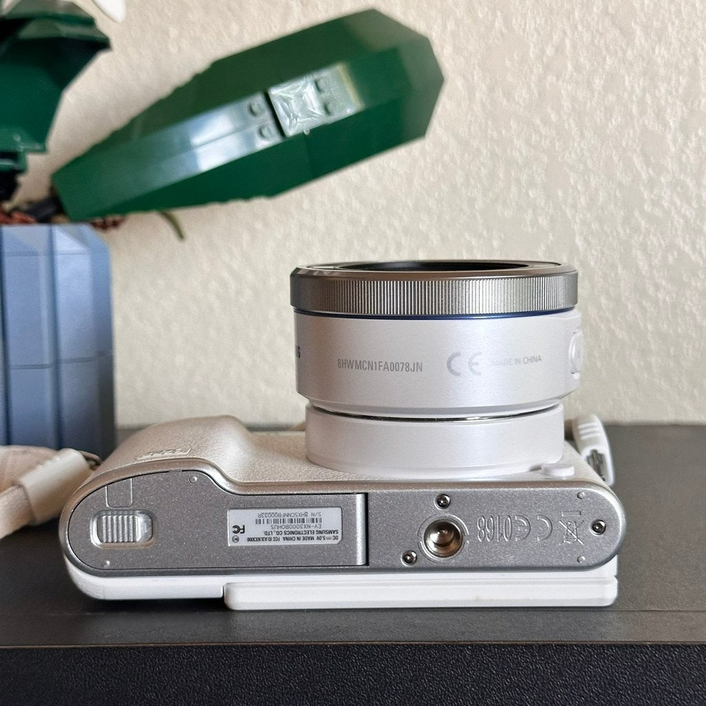 Samsung Nx3000 Mirrorless Digital Camera With 16 50Mm Lens White 20 3Mp Vlog Rk