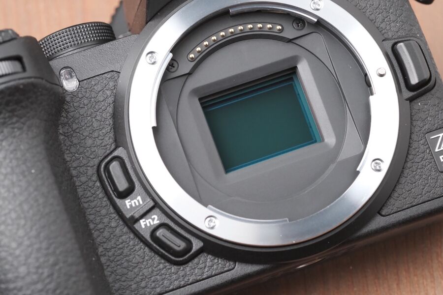 Nikon Z50 20.9Mp Mirrorless Digital 4K Camera W/128Gb Sd And Bag ~105 Clicks!