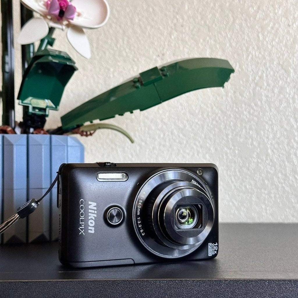 Nikon Coolpix S6900 16Mp Black Compact Digital Camera With Flip Screen And Wi Fi Hj