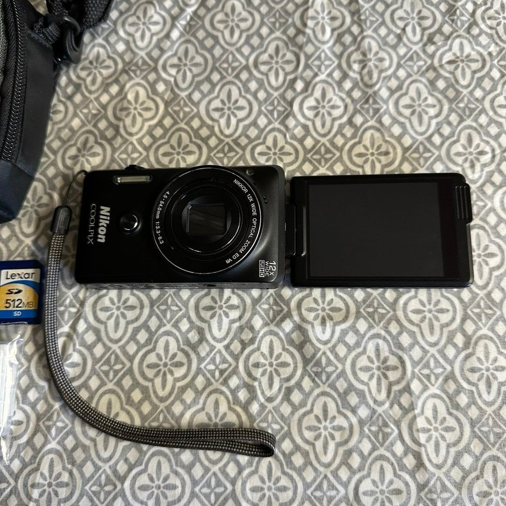 Nikon Coolpix S6900 Black 16 0Mp 12X Zoom Wifi Digital Camera Great Condition Ft