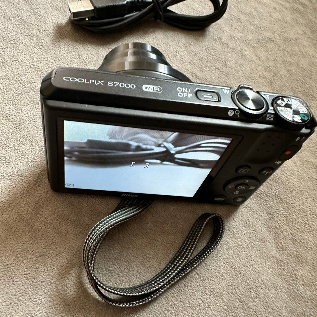 Nikon Coolpix S7000 16 Mp Compact Digital Camera Black Cx