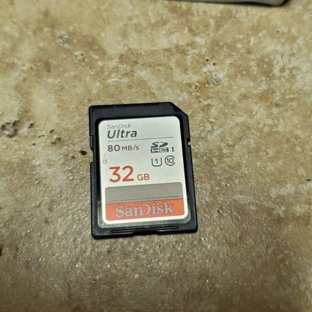 Canon G7X Mark Ii With Tripod Wa