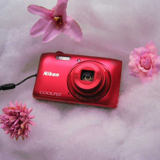 Red Nikon Coolpix S3600 Digital Camera Df