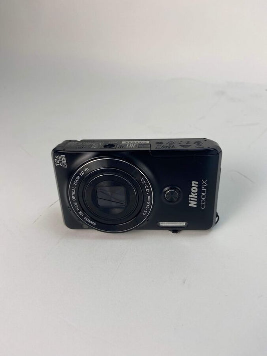 Nikon Coolpix S6900 16.0Mp Compact Camera