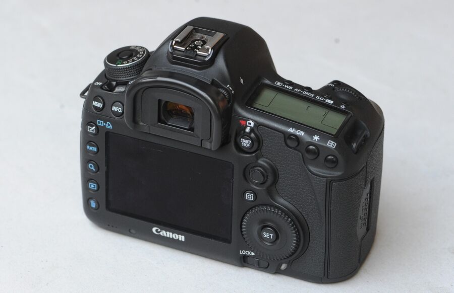 Canon Eos 5D Mark Iii 22.3 Mp Digital Slr Camera