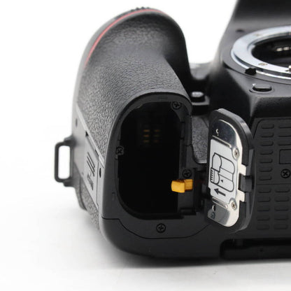 Nikon Digital Slr Camera D7500 Body Black
