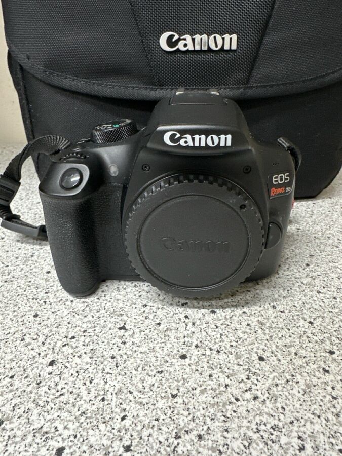 Canon Eos Rebel T6 Camera & 18-55Mm Lens & 75-300 Lens + Bag (E14001913)